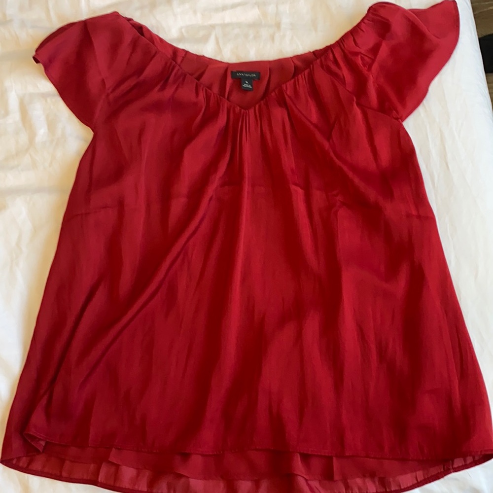 Ann Taylor V Neck Raglan Blouse